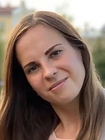 Сухарь Анна Геннадьевна